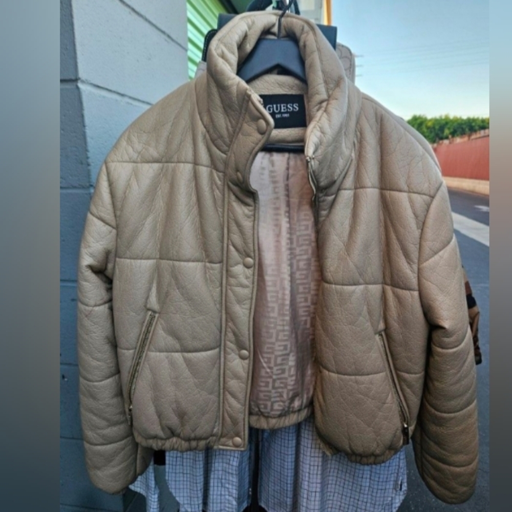 GUESS beige Puffer Jacket Sz S